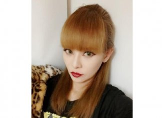 Giao bán hàng nhái trên mạng, nữ ca sĩ Đài Loan lao vào vòng pháp lý Nữ ca sĩ Đài Loan vào tù vì bán hàng nhái trên mạng