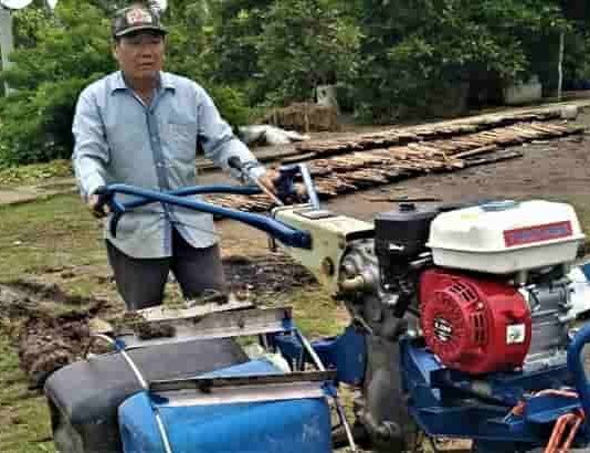 Máy cày Tư Rô: Giải pháp hữu ích của người con đất Cà Mau Máy cày Tư Rô: Giải pháp hữu ích của người con đất Cà Mau