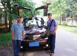 Nhà sáng chế Việt mang ô tô điện giá rẻ lên tiêu đề lớn của báo nước ngoài Nhà sáng chế Việt mang ô tô điện giá rẻ lên tiêu đề lớn của báo nước ngoài