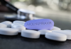 Thuốc Molnupiravir của Mỹ liệu có hiệu quả với mọi biến thể Covid-19 không? Công ty Merck & Co của Mỹ thông báo thử nghiệm thuốc dạng viên dùng qua đường uống để điều trị COVID-19 hiệu quả với các biến thể đã biết.