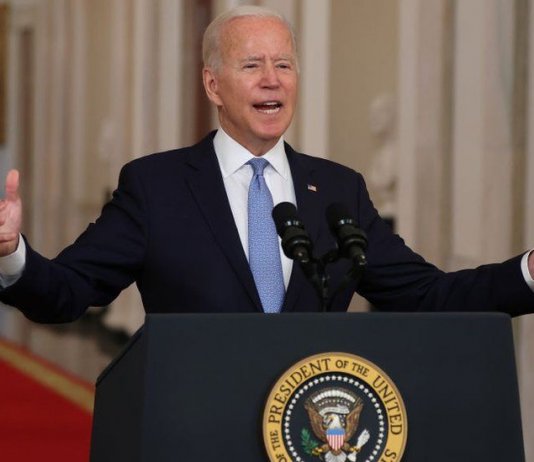 Tổng Thống Mỹ Joe Biden kêu gọi các quốc gia đẩy nhanh việc miễn trừ quyền SHTT đối với vaccine Covid-19 nhằm chống lại biến chủng Omicron Tổng Thống Mỹ Joe Biden kêu gọi các quốc gia đẩy nhanh việc miễn trừ quyền SHTT đối với vaccine Covid-19 nhằm chống lại biến chủng Omicron