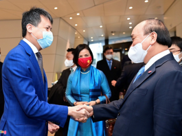 Chủ tịch nước Nguyễn Xuân Phúc và Tổng giám đốc WIPO Daren Tang bàn bạc về các đề xuất hợp tác giữa 2 bên trong tương lai