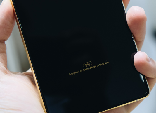 CEO BKAV Nguyễn Tử Quảng xác nhận Bphone mới không còn là “Made in Vietnam” CEO BKAV Nguyễn Tử Quảng xác nhận Bphone mới không còn là "Made in Vietnam"