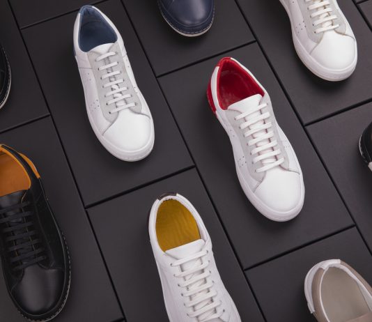 Lịch sử của giày Sneaker và SHTT Lịch sử của giày Sneaker và SHTT