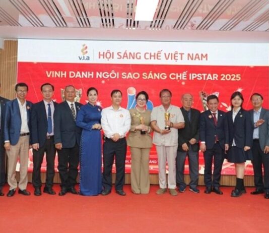 Vô số Hiệp sĩ sáng chế Việt Nam được vinh danh trong khuôn khổ giải thưởng Ngôi sao Sáng chế – IPSTAR Hiệp sĩ sáng chế Việt Nam, giải thưởng Ngôi sao Sáng chế IPSTAR, vinh danh sáng chế, sở hữu trí tuệ Việt Nam, phát triển sáng tạo, nhà sáng chế, bảo hộ sáng chế, đổi mới sáng tạo, giải thưởng sở hữu trí tuệ,