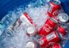 Coca-Cola bị cáo buộc “đánh cắp” giọng hát của huyền thoại Johnny Cash trong quảng cáo mới Coca-Cola bị kiện, Johnny Cash giọng hát AI, đạo nhạc sử dụng AI, tranh chấp quyền sở hữu trí tuệ, quyền liên quan (quyền của người biểu diễn), sử dụng công nghệ AI trong quảng cáo, vi phạm bản quyền âm nhạc, quảng cáo gây tranh cãi,