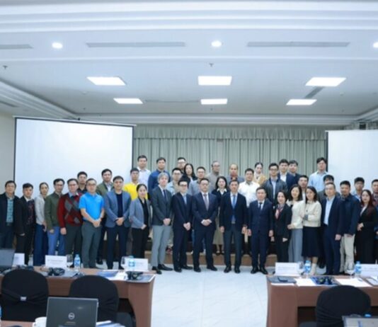 Ứng dụng bản đồ sáng chế trong phát triển công nghệ lò phản ứng mô-đun nhỏ và đất hiếm Bản đồ sáng chế công nghệ lò phản ứng mô-đun nhỏ, bản đồ sáng chế đất hiếm, phát triển công nghệ hạt nhân Việt Nam, chiến lược sở hữu trí tuệ công nghệ cao, phân tích sáng chế công nghệ mô-đun SMR, xu hướng đổi mới công nghệ đất hiếm, quản lý rủi ro pháp lý sáng chế, đầu tư công nghệ xanh Việt Nam, phân tích tình hình sáng chế toàn cầu, thương mại hóa công nghệ mới,