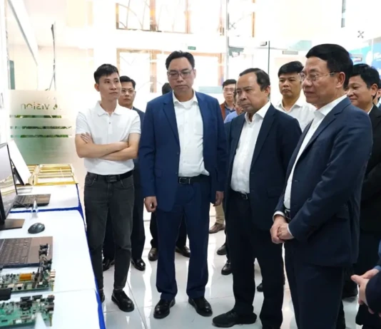 Công nghệ không tự tạo tăng trưởng, thay đổi vận hành mới quyết định công nghệ và tăng trưởng doanh nghiệp, thay đổi vận hành, chiến lược kinh doanh, chuyển đổi số thành công, yếu tố quyết định tăng trưởng, tư vấn doanh nghiệp, quản trị vận hành,